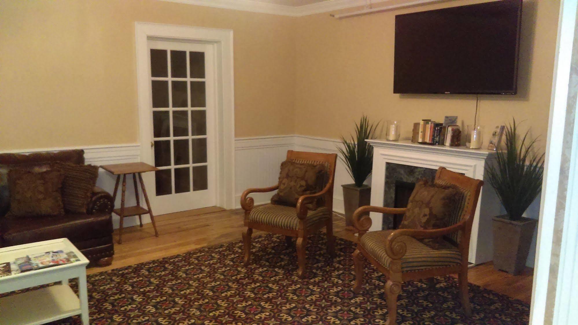 Thayers Inn リトルトン エクステリア 写真