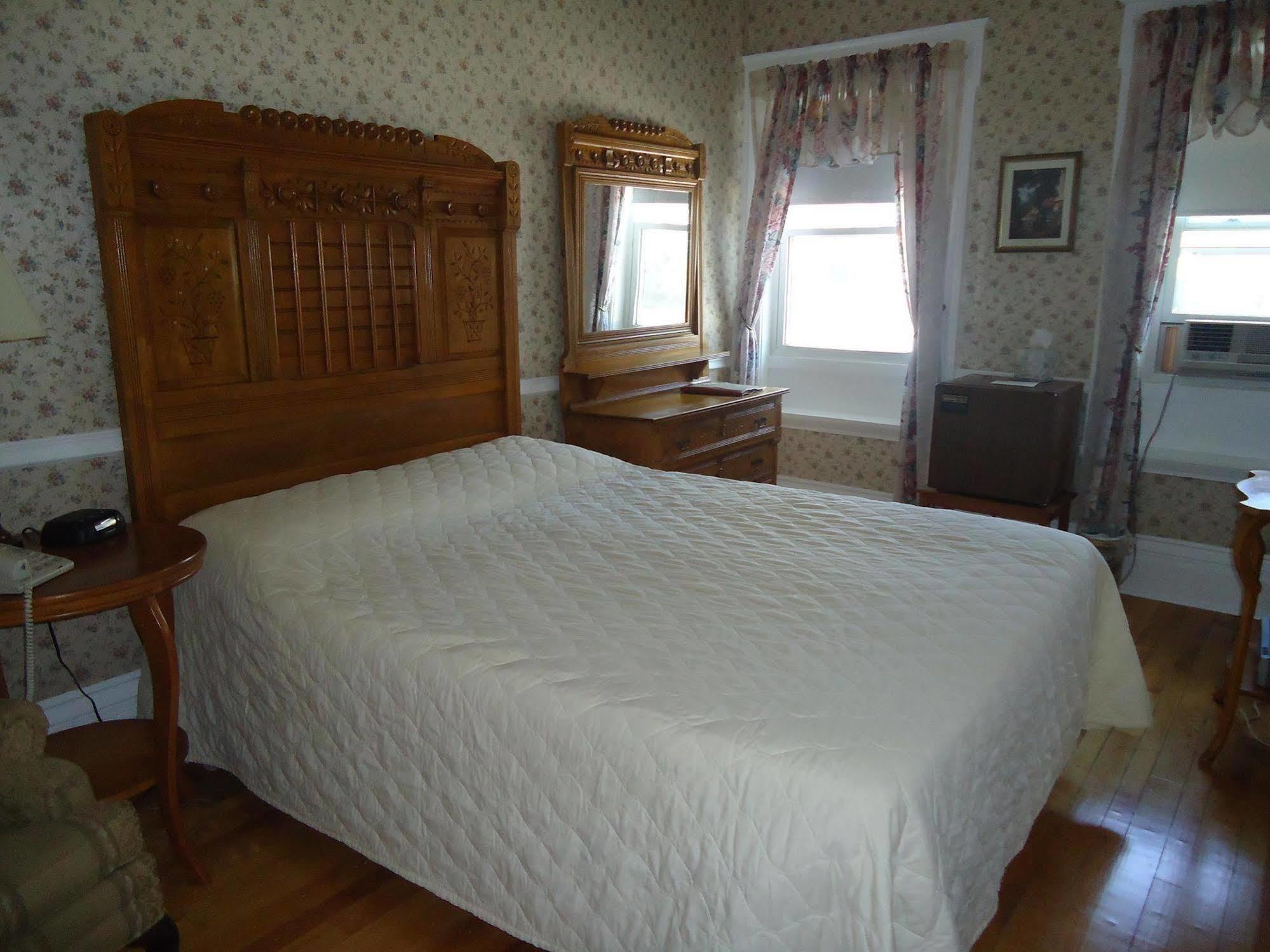 Thayers Inn リトルトン エクステリア 写真